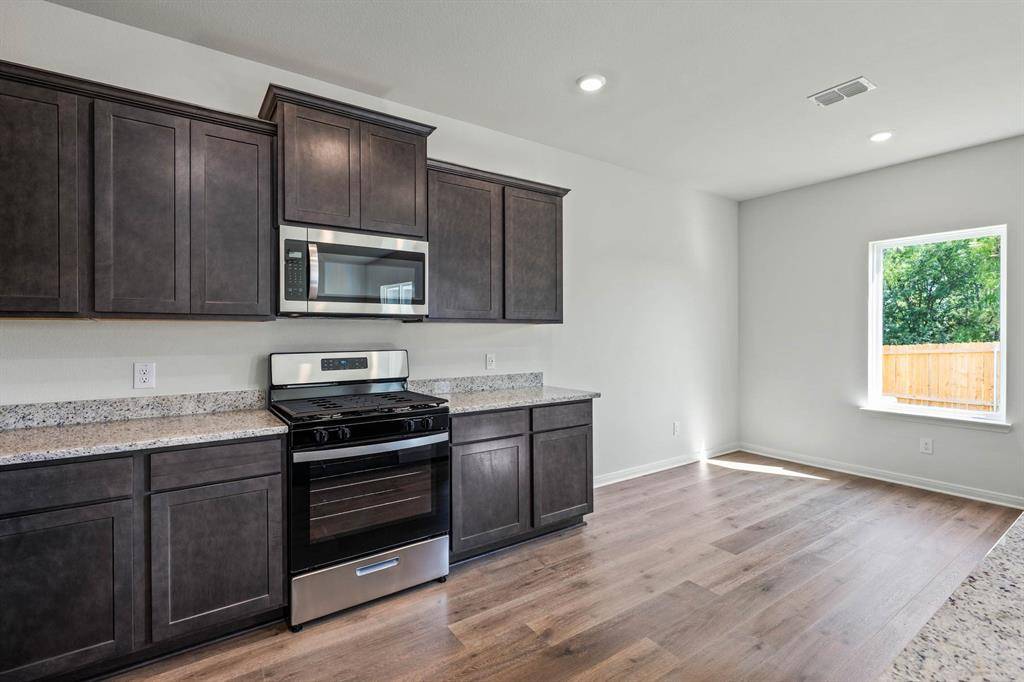 Ponder, TX 76259,13805 Turtle Mountain Road