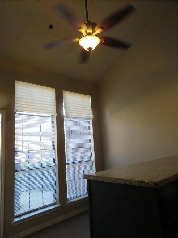 4216 N Interstate 35, Denton, TX 76207