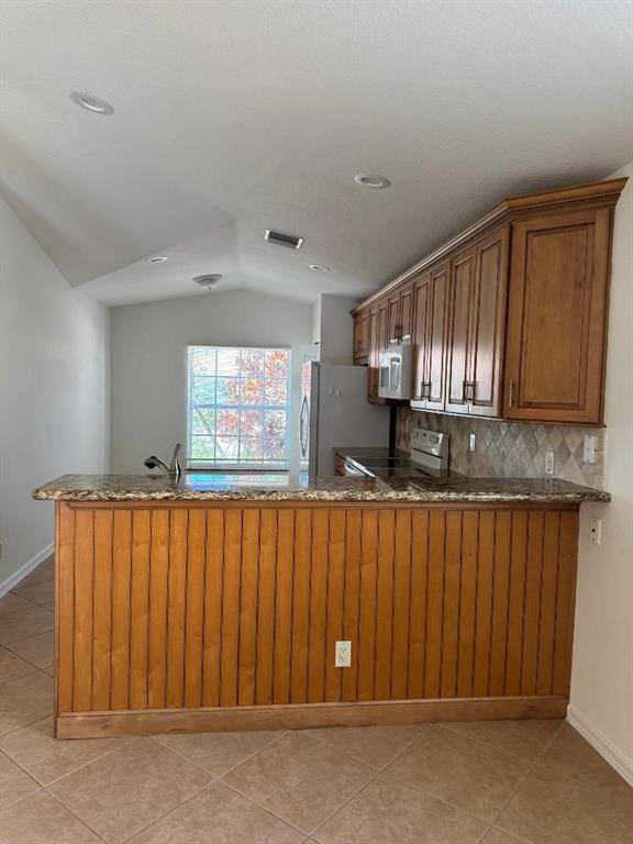 Boynton Beach, FL 33437,12082 Roma Rd