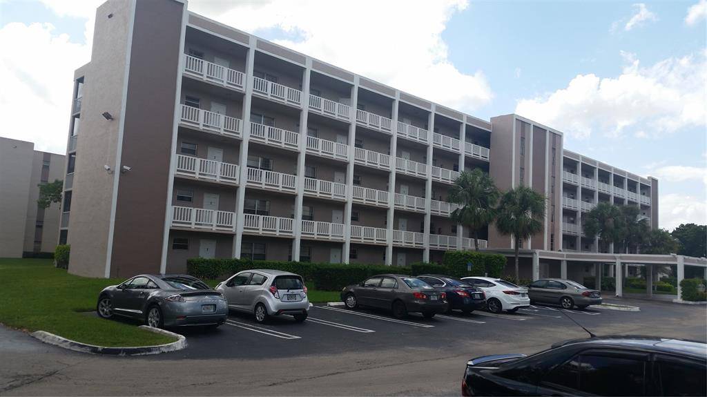 Coral Springs, FL 33071,8720 Shadow Wood Blvd #206