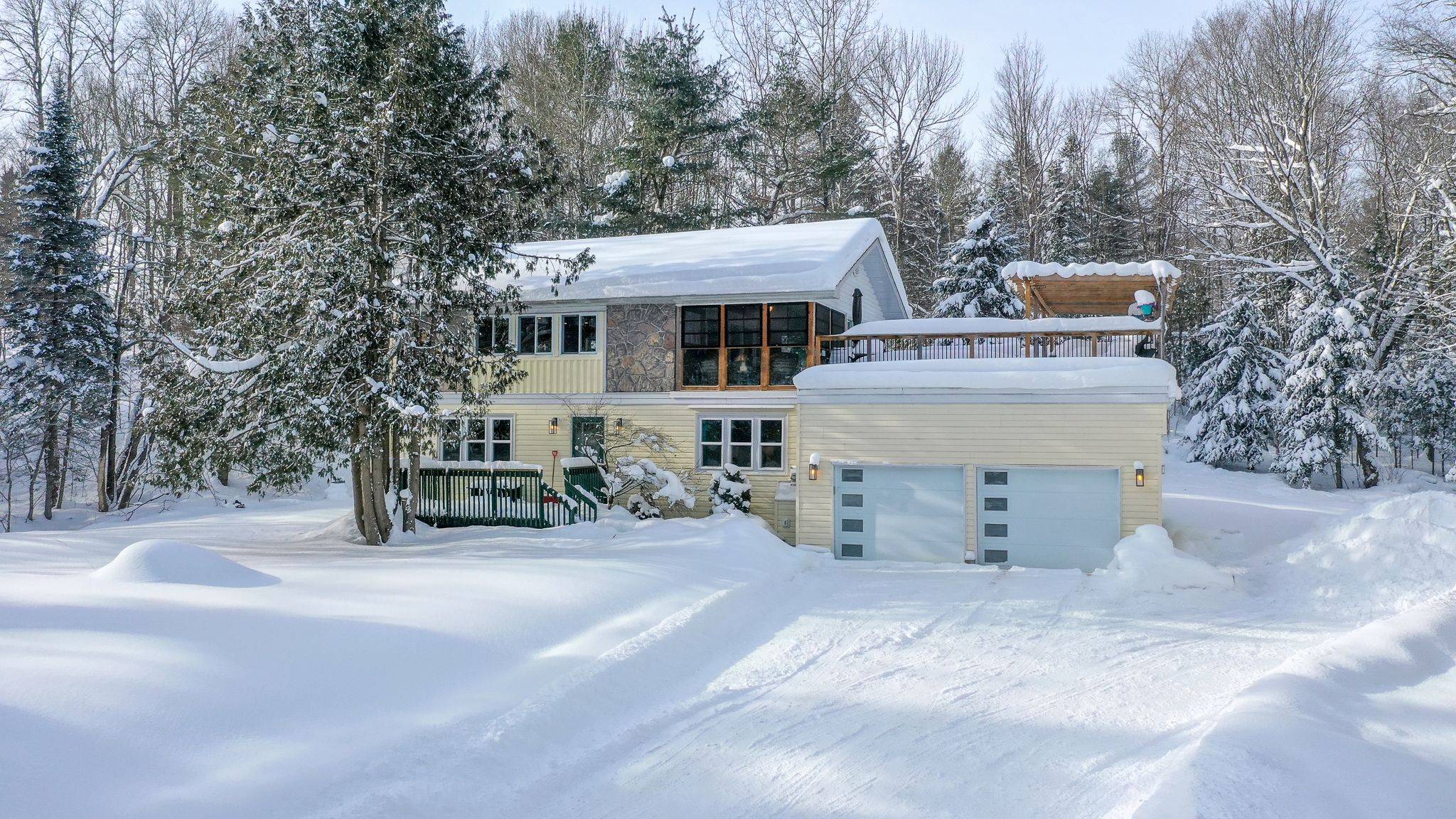 Huntsville, ON P1H 1A6,256 Woodland DR