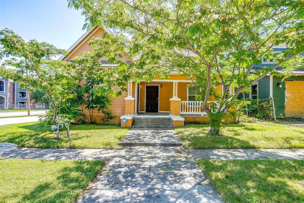 Fort Worth, TX 76104,351 Pennsylvania Avenue #101 and 111