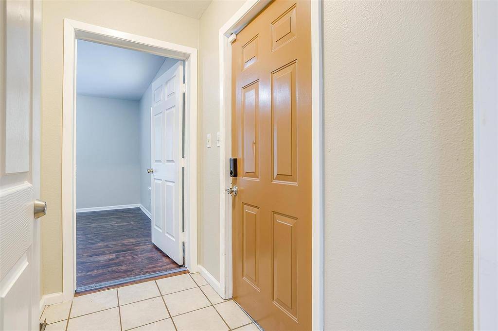 Fort Worth, TX 76104,351 Pennsylvania Avenue #101 and 111