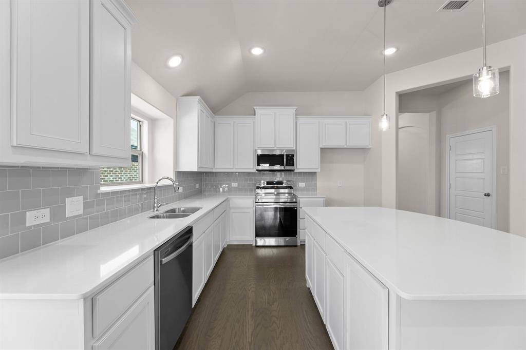 Granbury, TX 76049,1141 Avery Road