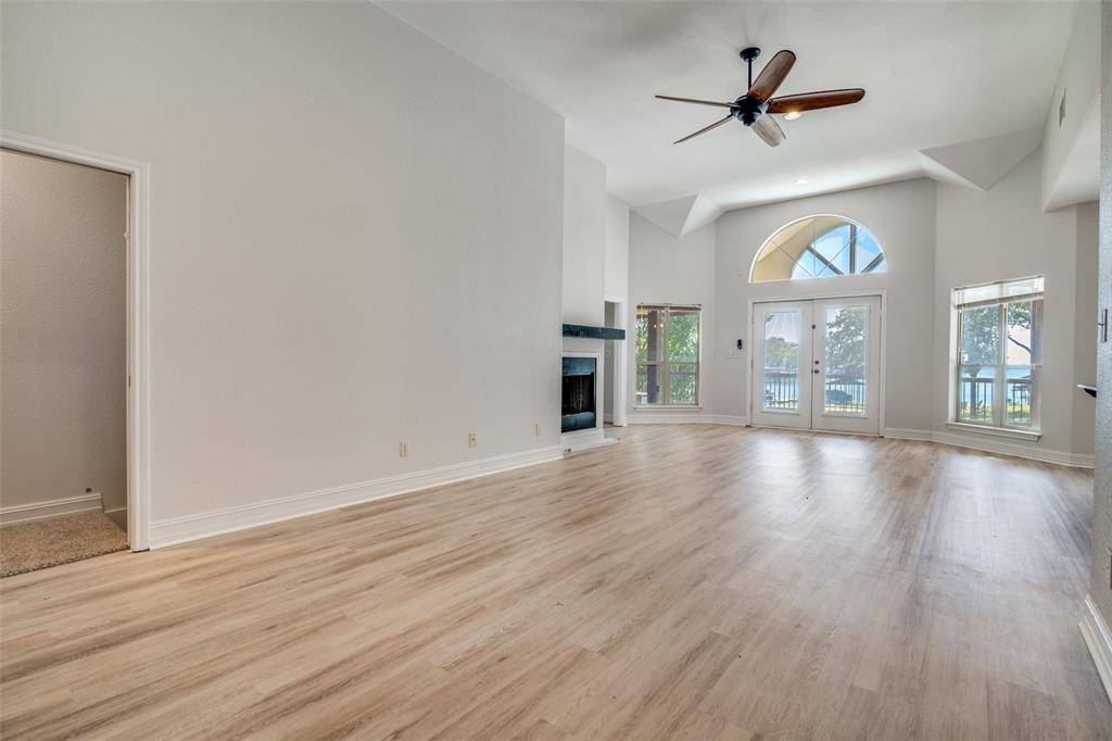 Mabank, TX 75156,129 Little River Bend