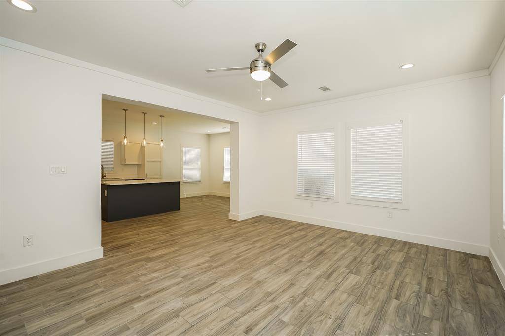 Dallas, TX 75216,2003 E Overton Road