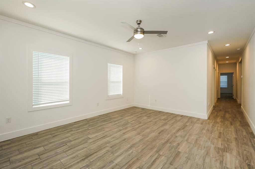 Dallas, TX 75216,2003 E Overton Road