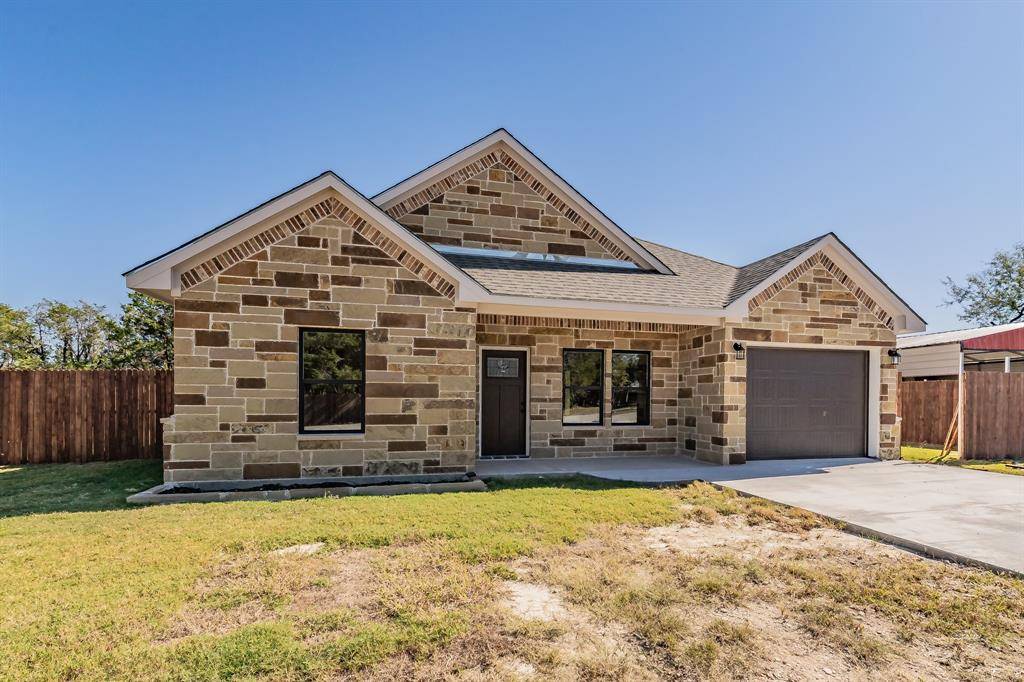 Granbury, TX 76048,2515 Coyote Trail