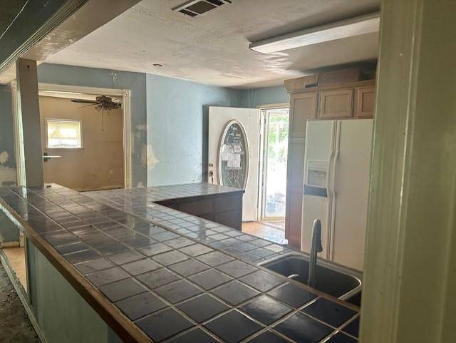 Granbury, TX 76048,2820 Oak Wood Street