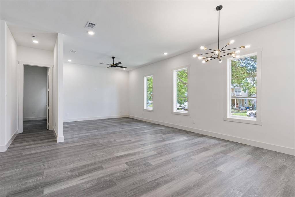 Denison, TX 75020,1008 W Walker Street