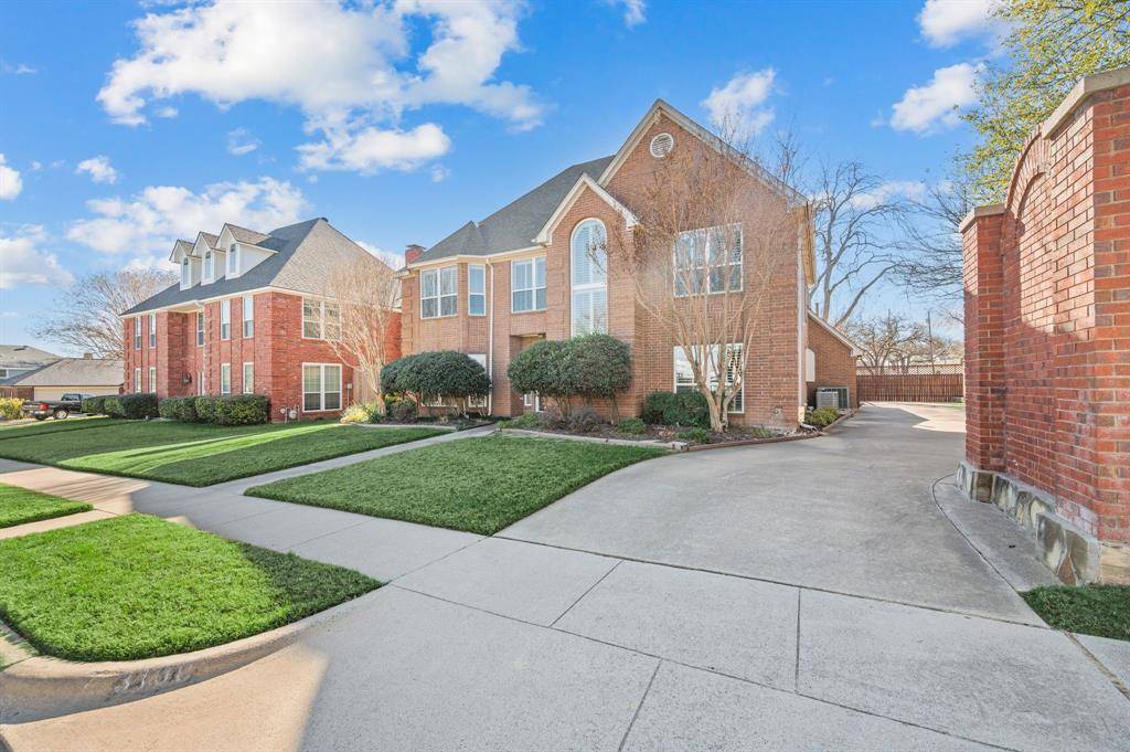 Bedford, TX 76021,3100 Willow Creek Way