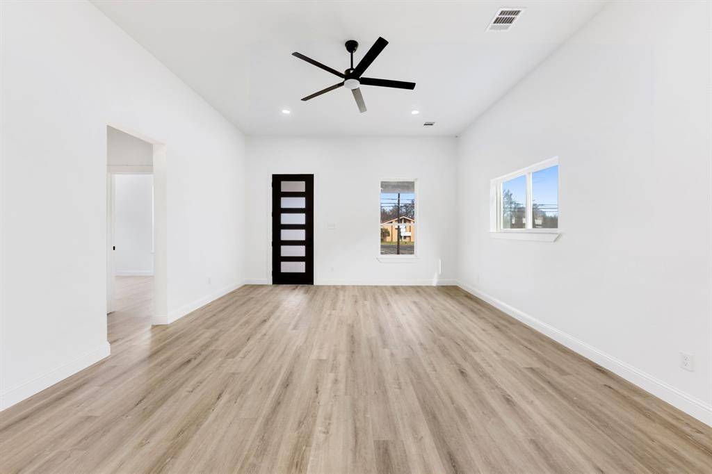 Paris, TX 75460,1269 Bonham Street