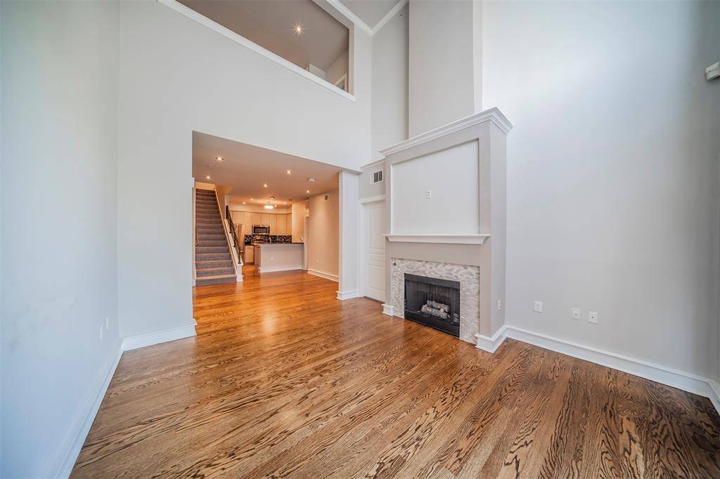 Fort Worth, TX 76107,3333 Darcy Street #2209