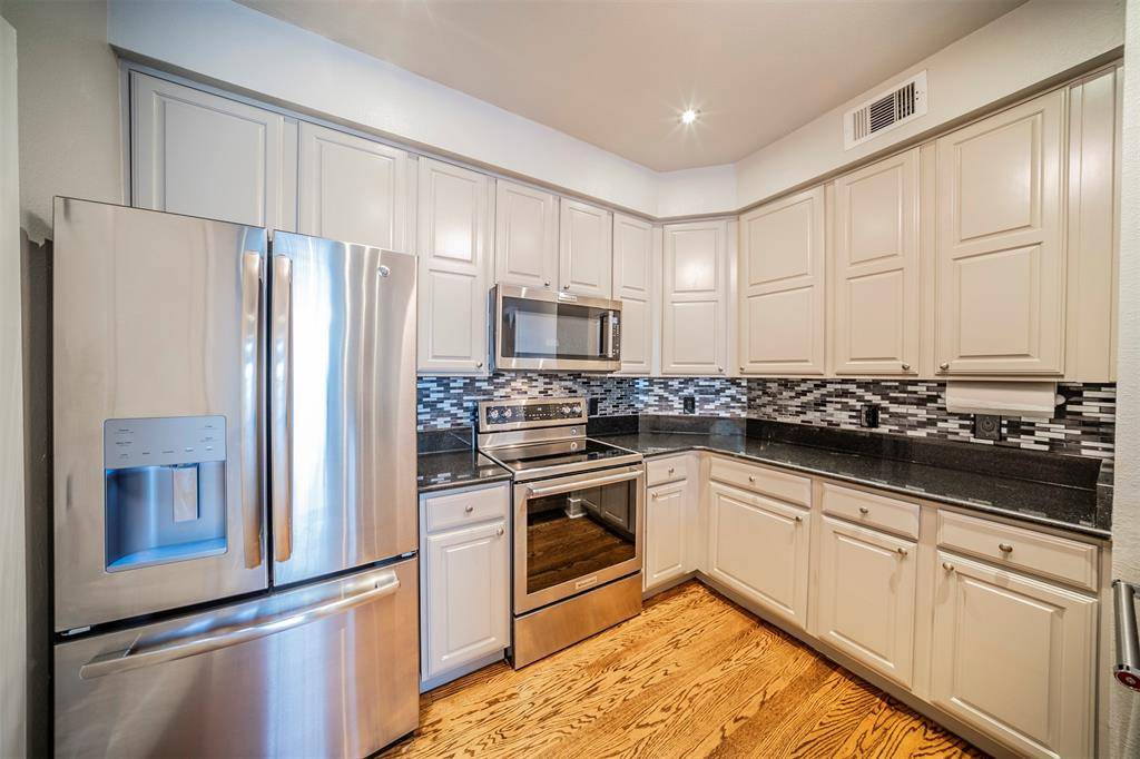 Fort Worth, TX 76107,3333 Darcy Street #2209