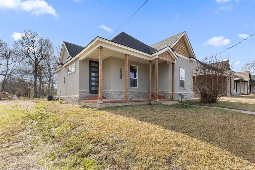 Paris, TX 75460,1237 Bonham Street