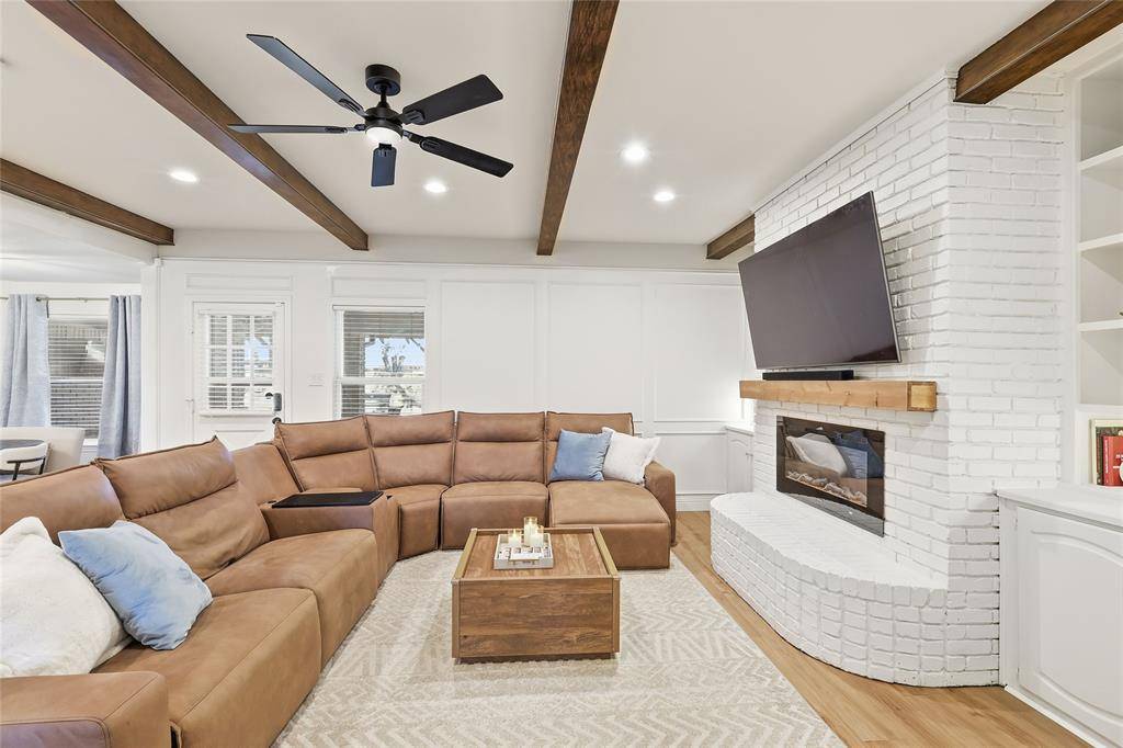 North Richland Hills, TX 76180,5008 Lake View Circle