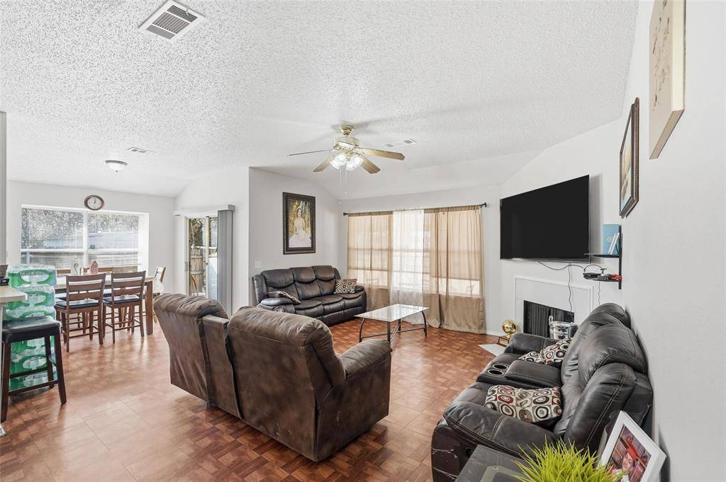 Dallas, TX 75227,5039 Berridge Lane