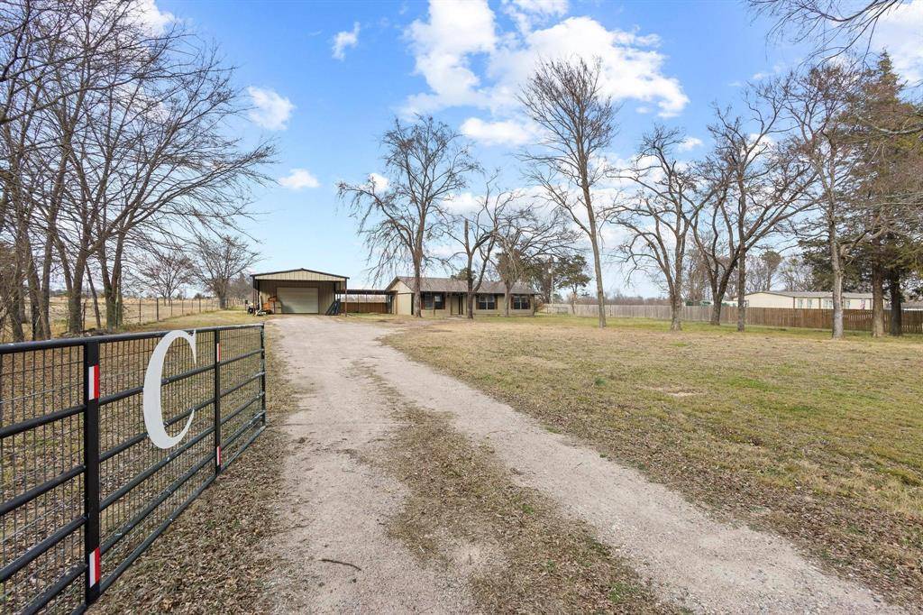 Whitesboro, TX 76273,1223 Yowell Road