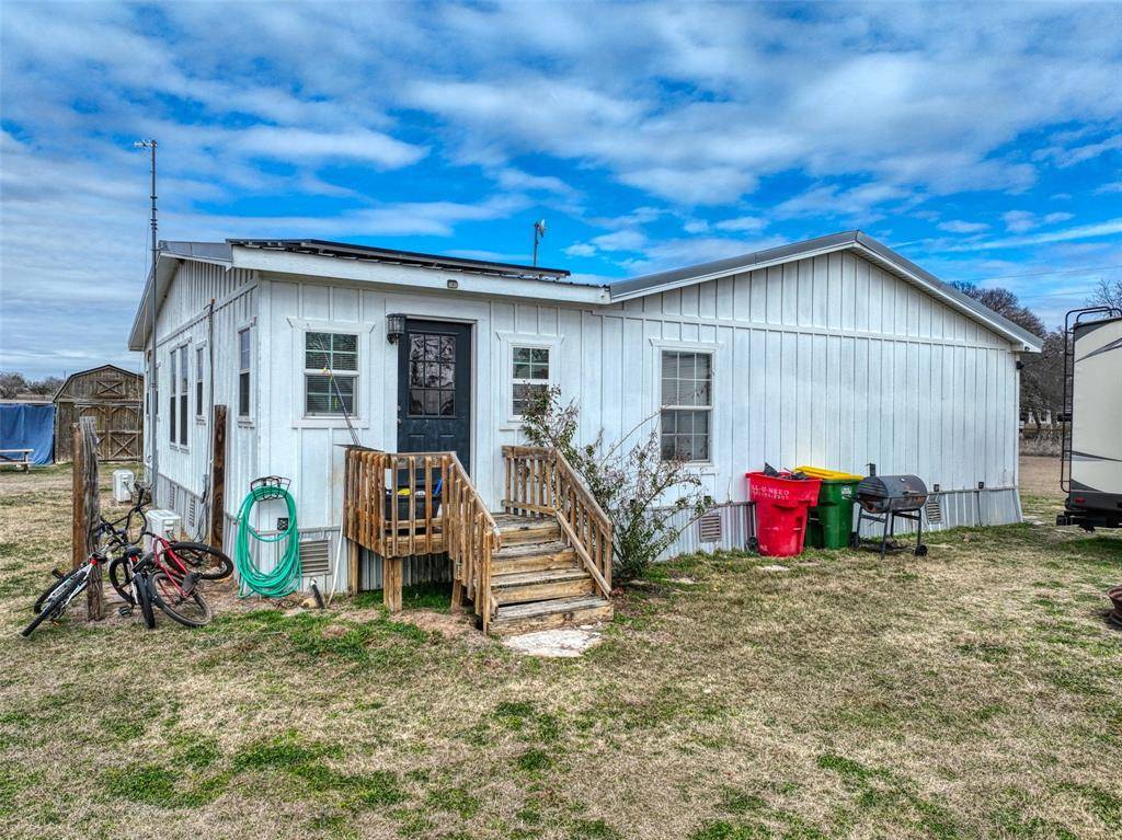 Blum, TX 76627,408 HCR 1414