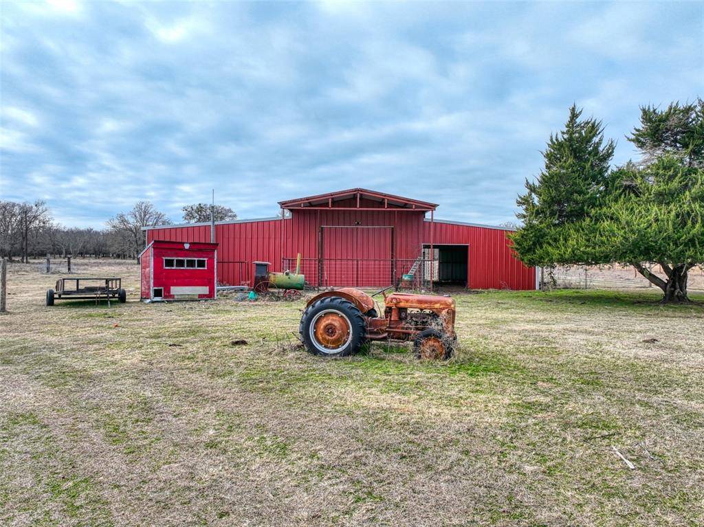 Blum, TX 76627,408 HCR 1414