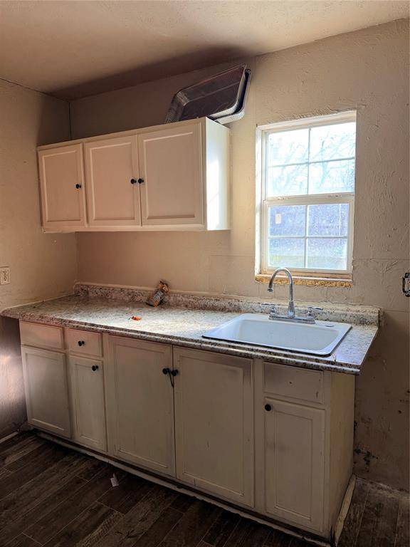 Fort Worth, TX 76105,2612 Avenue H