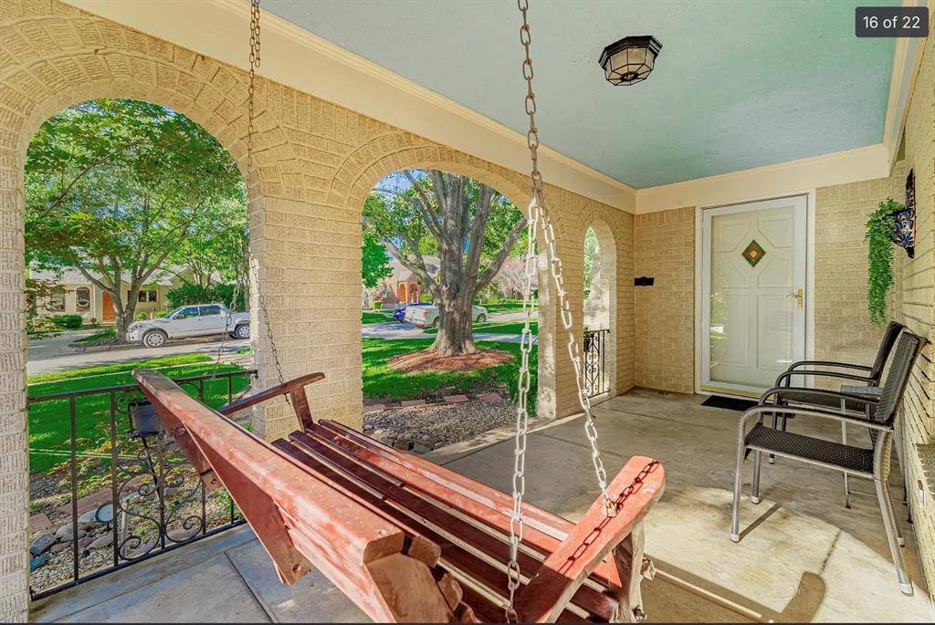 Dallas, TX 75208,915 Stewart