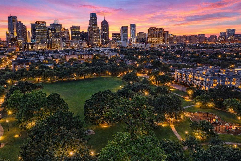 Dallas, TX 75204,3105 San Jacinto Street #208