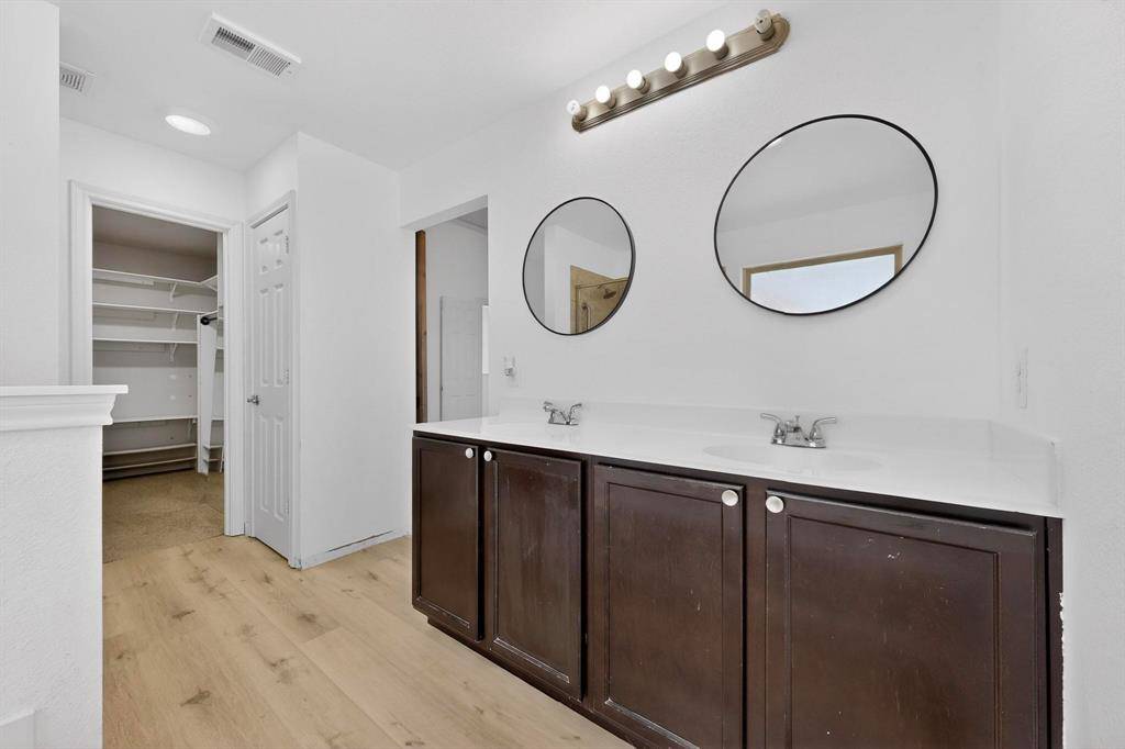 Fort Worth, TX 76119,5512 Grenada Drive