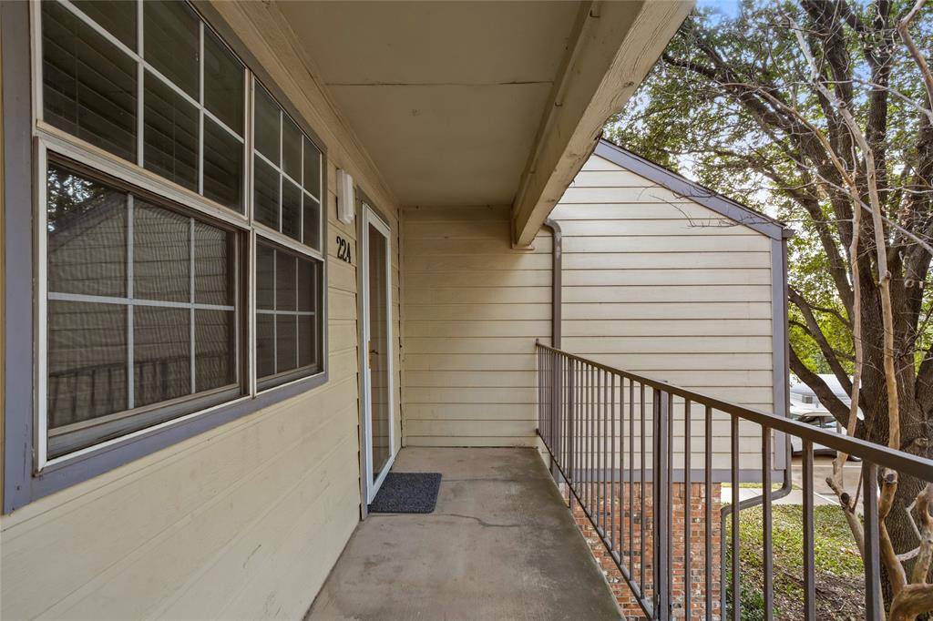 Dallas, TX 75211,2535 Wedglea Drive #224