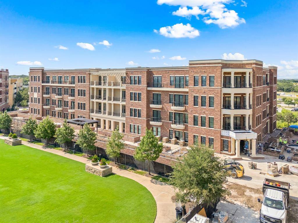 Southlake, TX 76092,1530 Meeting Street #2104