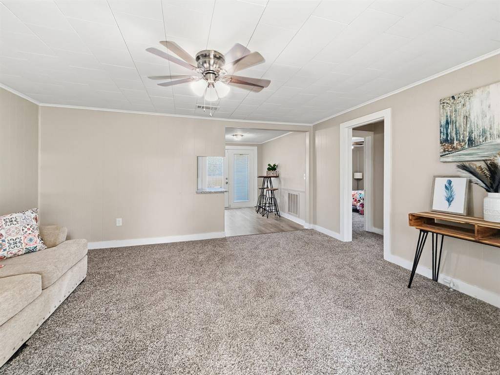 Hubbard, TX 76648,604 N Pecan Avenue