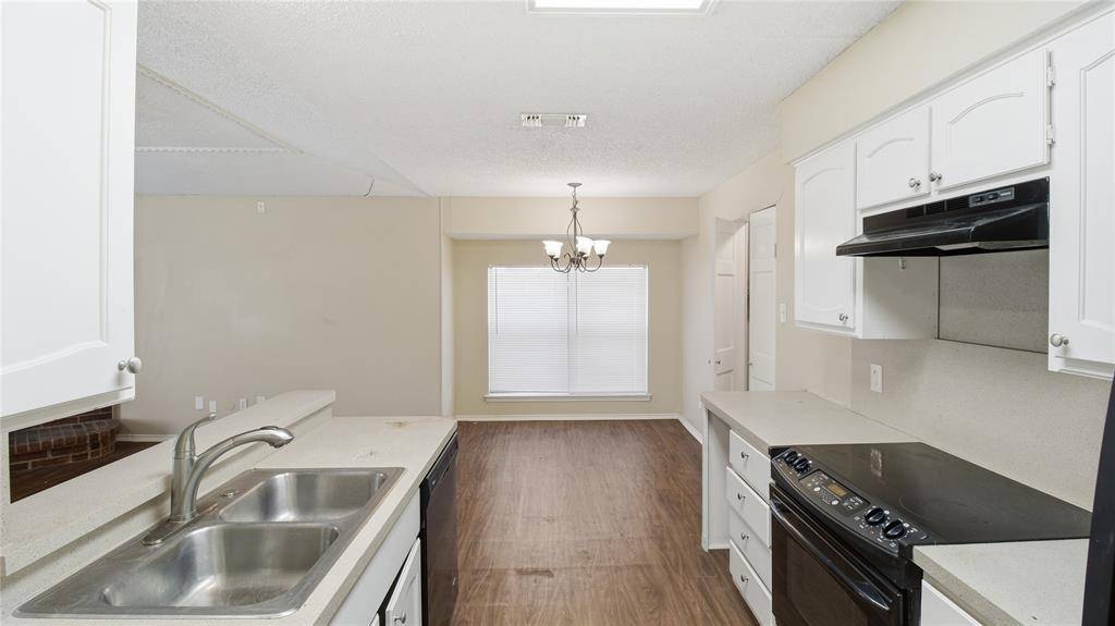 Burleson, TX 76028,773 Parkview Drive