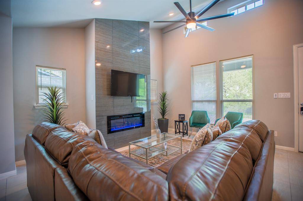 Fort Worth, TX 76104,836 E Maddox Avenue