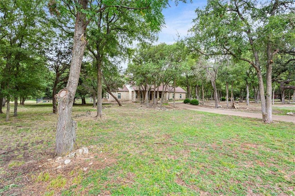 735 Winding Trail, Crawford, TX 76638