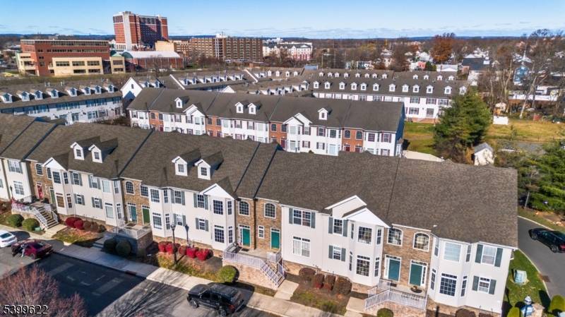 Rahway City, NJ 07065,484 Hancock St