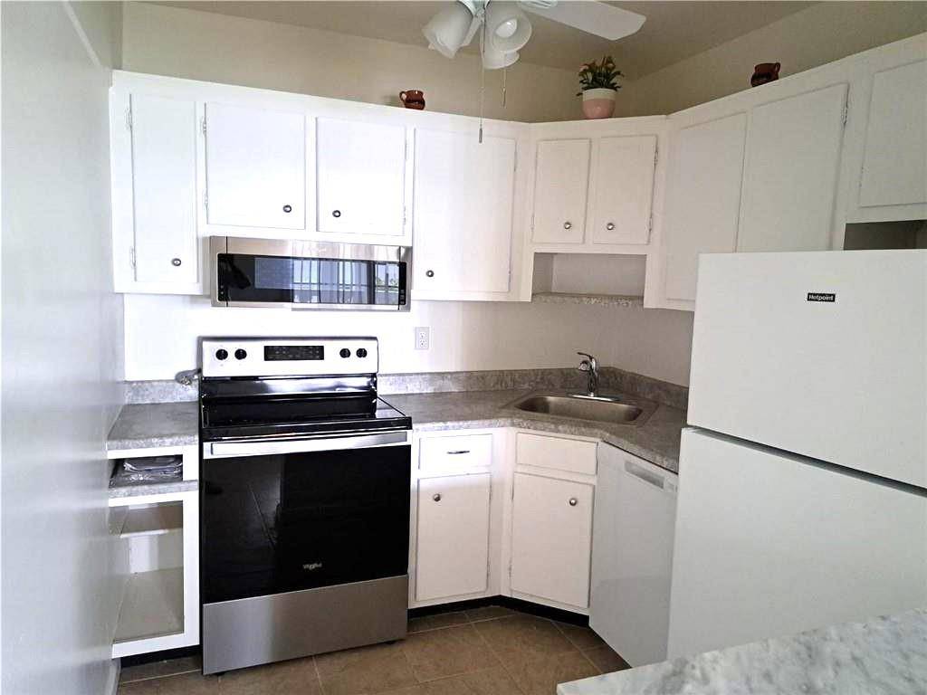 Fort Lauderdale, FL 33308,2455 NE 51st St #E307