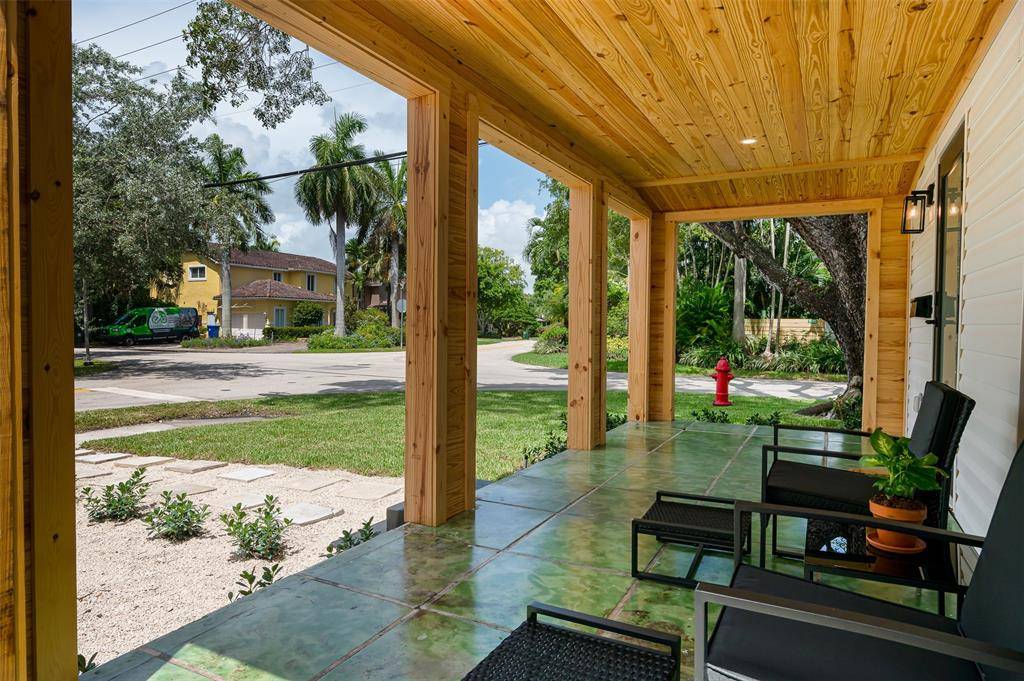 Fort Lauderdale, FL 33304,648 NE 16th Ter