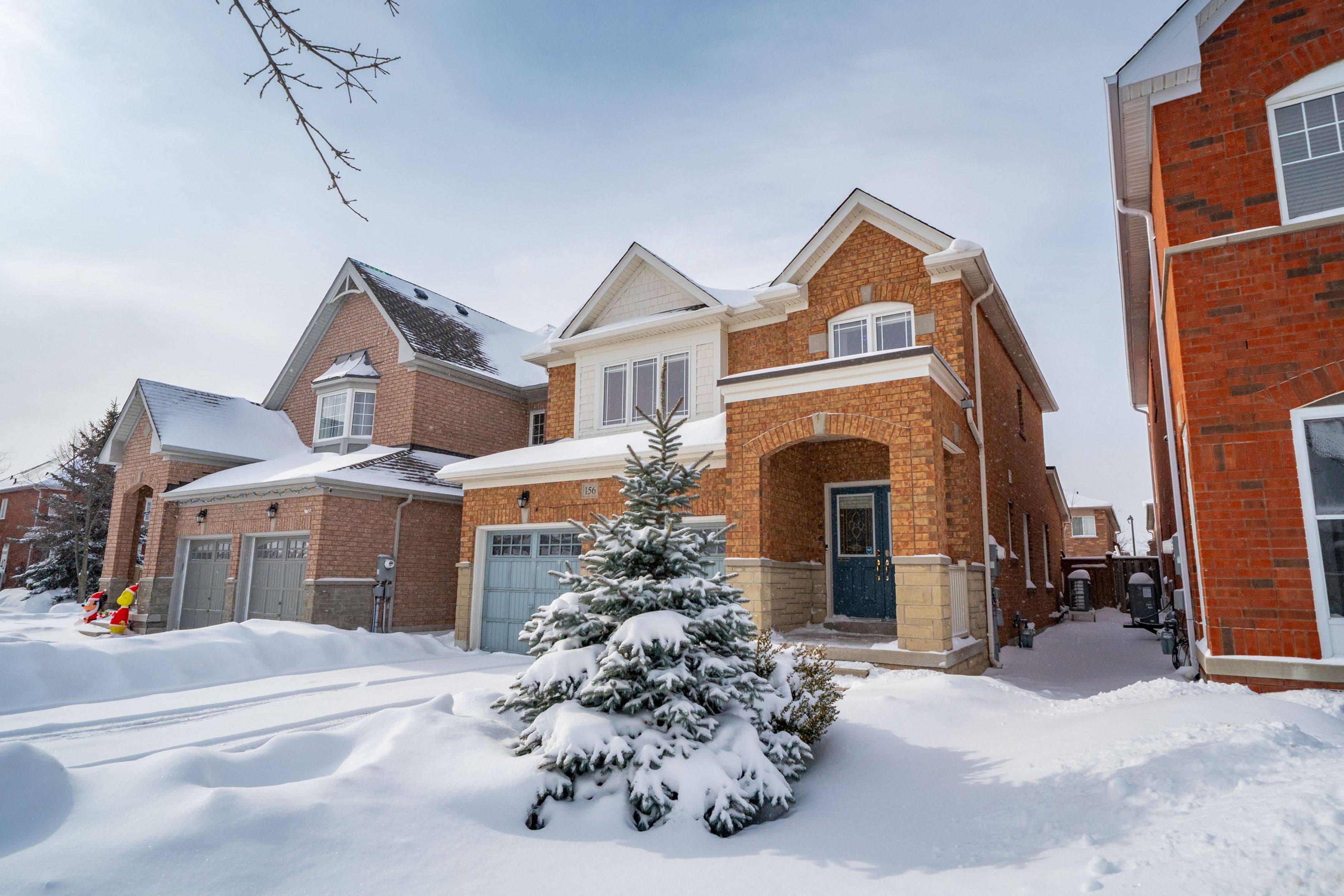 Aurora, ON L4G 0G6,156 Mavrinac BLVD