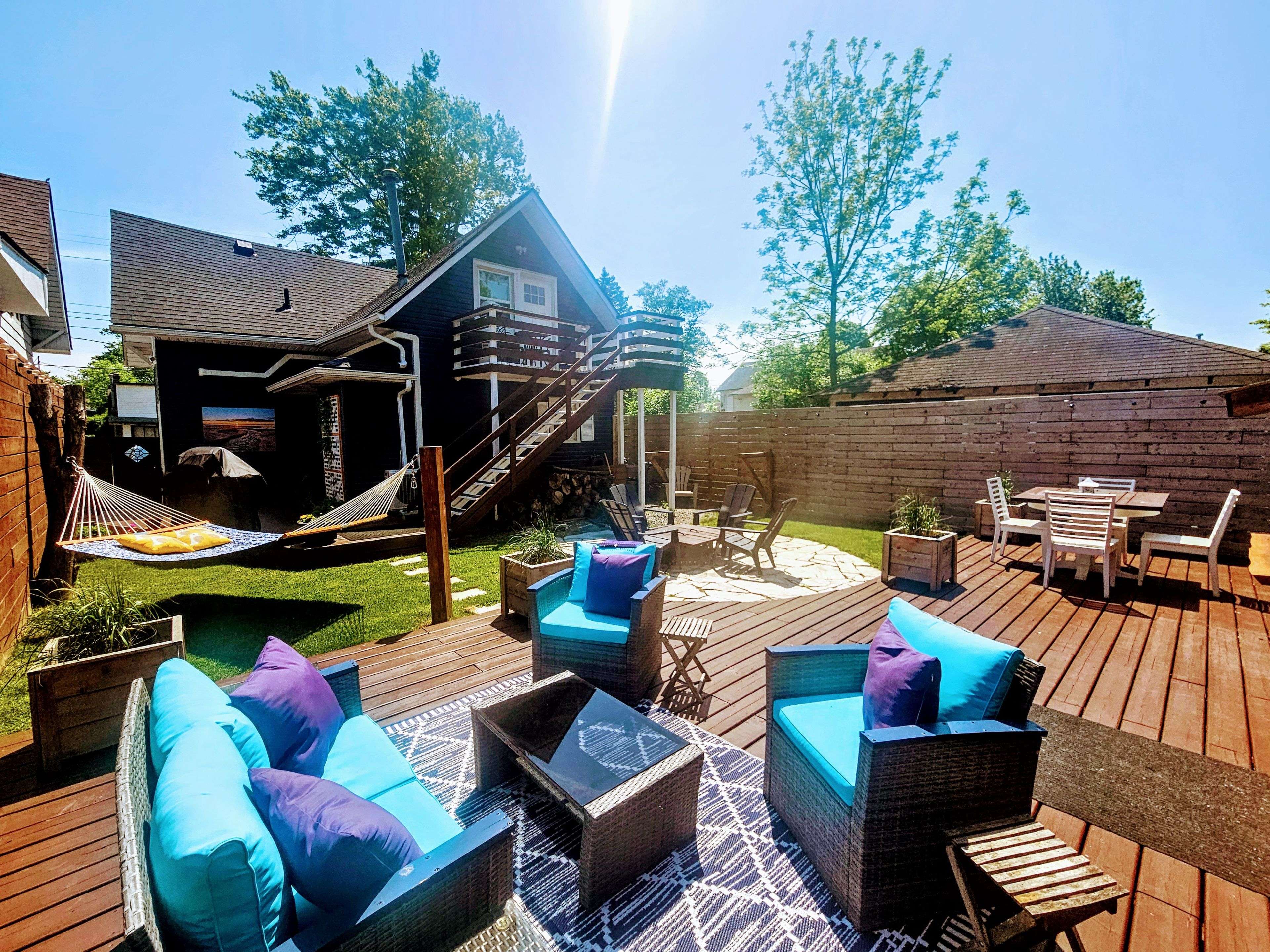 Fort Erie, ON L0S 1B0,243 Derby RD #UPPER