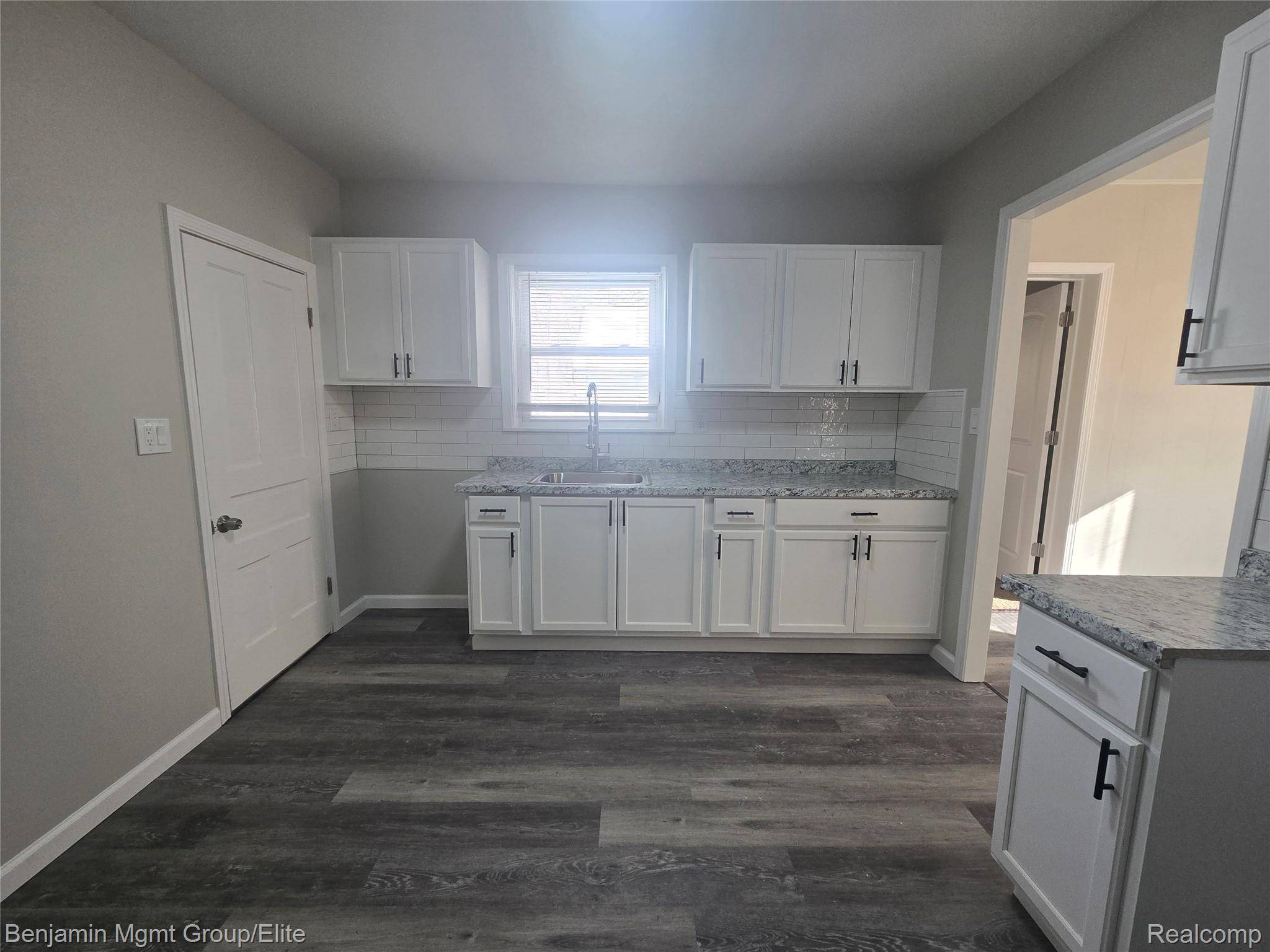 Lapeer, MI 48446,532 Fox ST