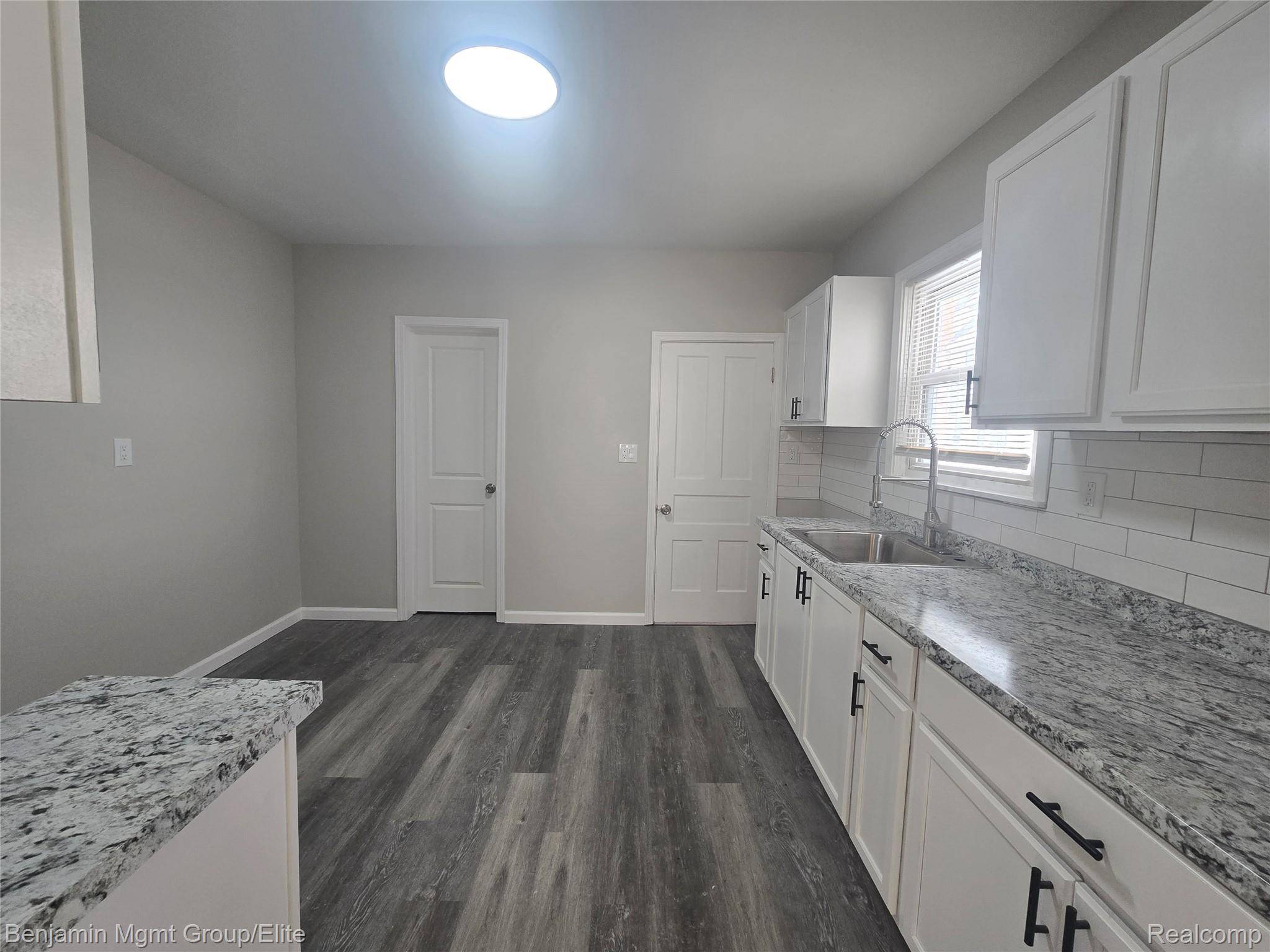 Lapeer, MI 48446,532 Fox ST