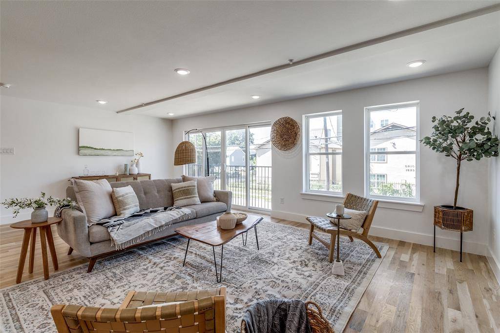 Dallas, TX 75204,4701 San Jacinto Street #103