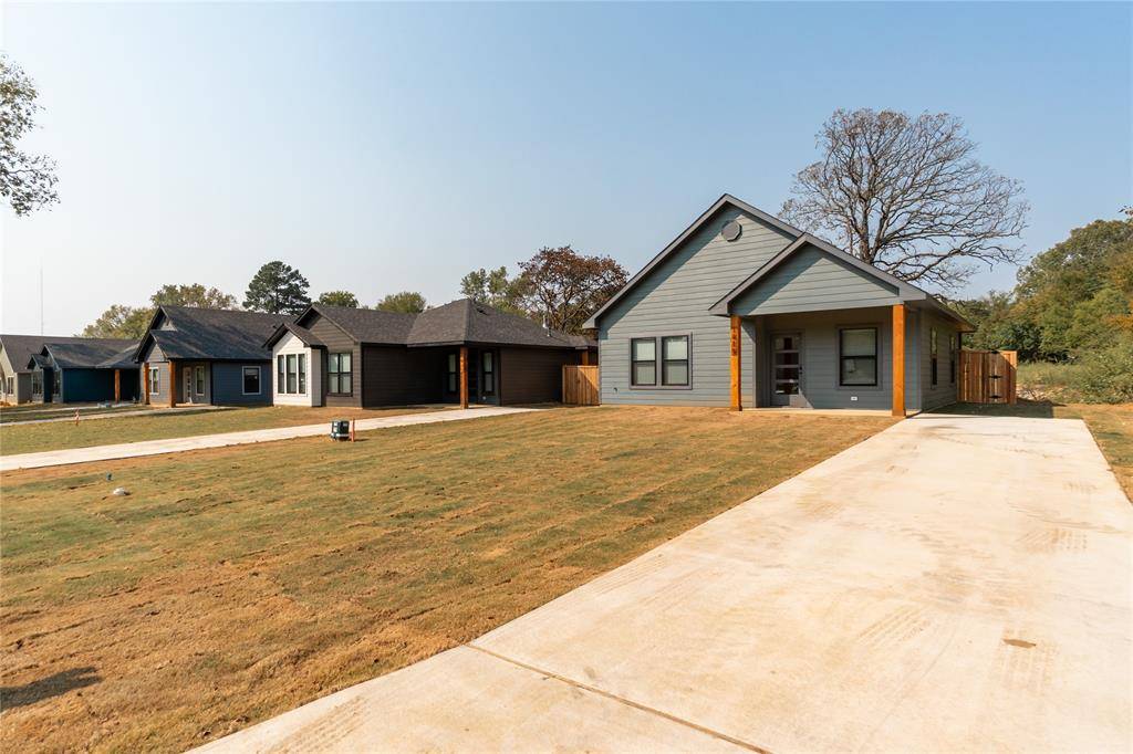 Denison, TX 75021,1419 S 7th Avenue