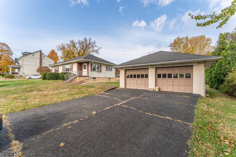 Lopatcong Twp., NJ 08865,700 Avenue A