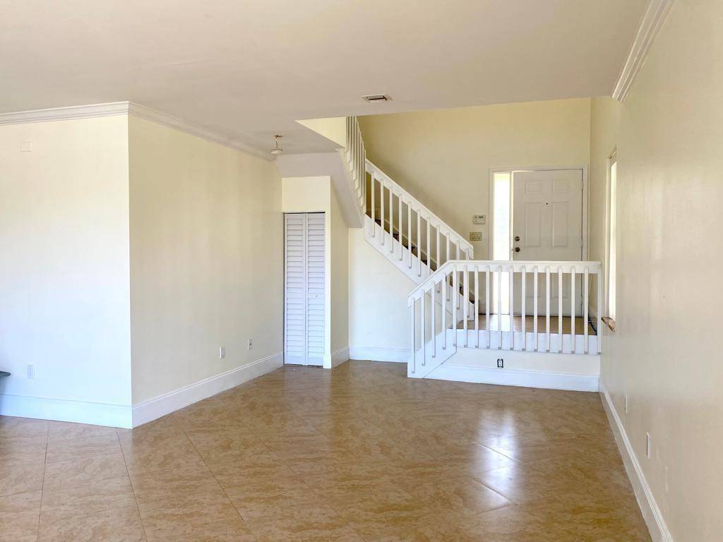 Coral Springs, FL 33071,599 NW 87th Ter