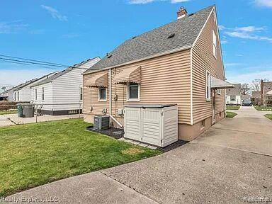 Dearborn, MI 48124,1544 Geneva ST