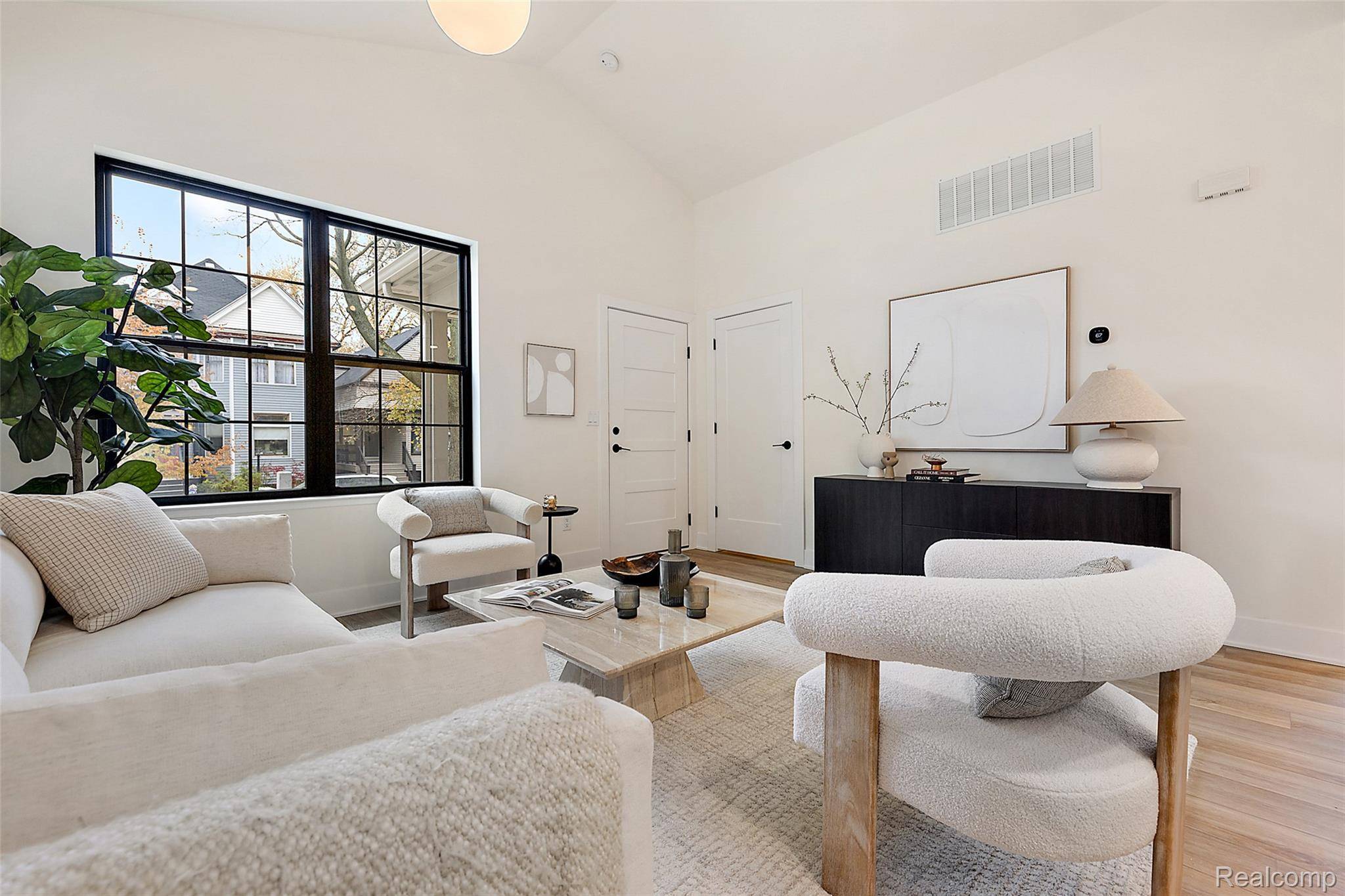 Detroit, MI 48214,1752 Fischer ST