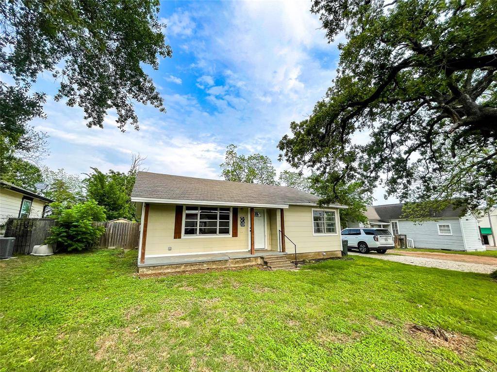 Franklin, TX 77856,407 Bremond Street