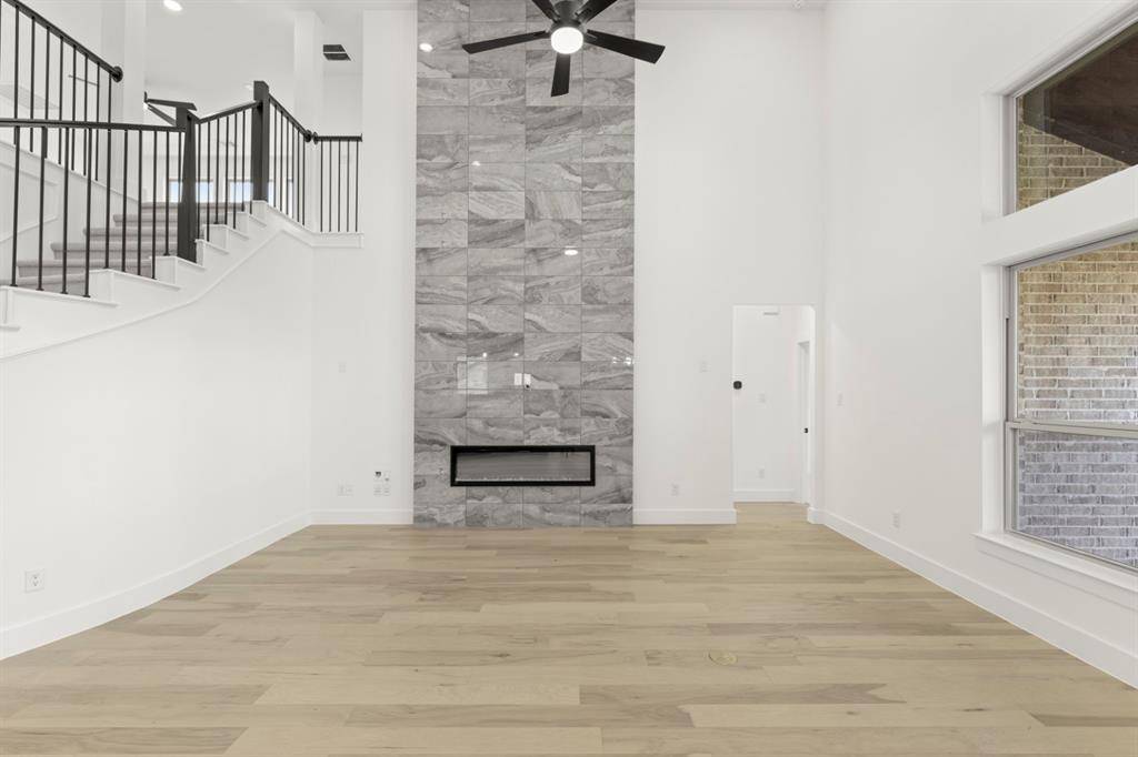 Celina, TX 75009,5513 Burford