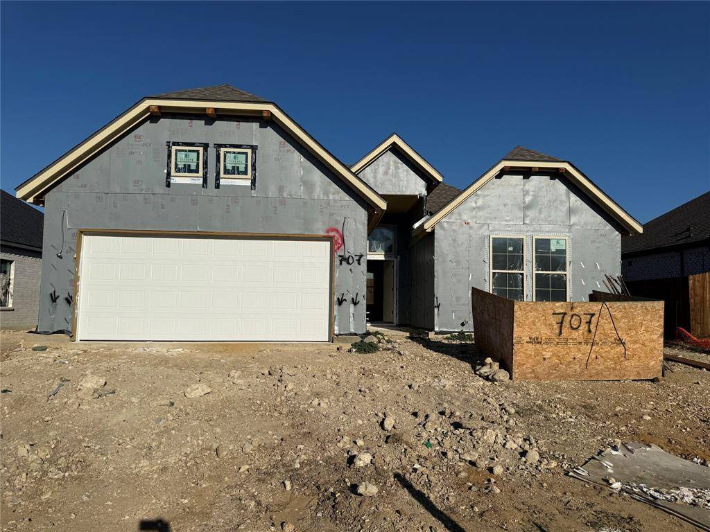 Cleburne, TX 76033,707 Broken Bow Lane